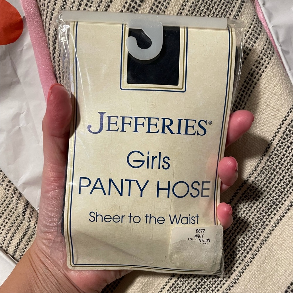 NWT Girl’s Jeffries navy blue stockings
